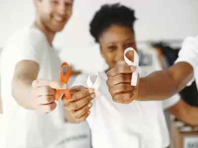 Қыздар еркектердің аузына сисады